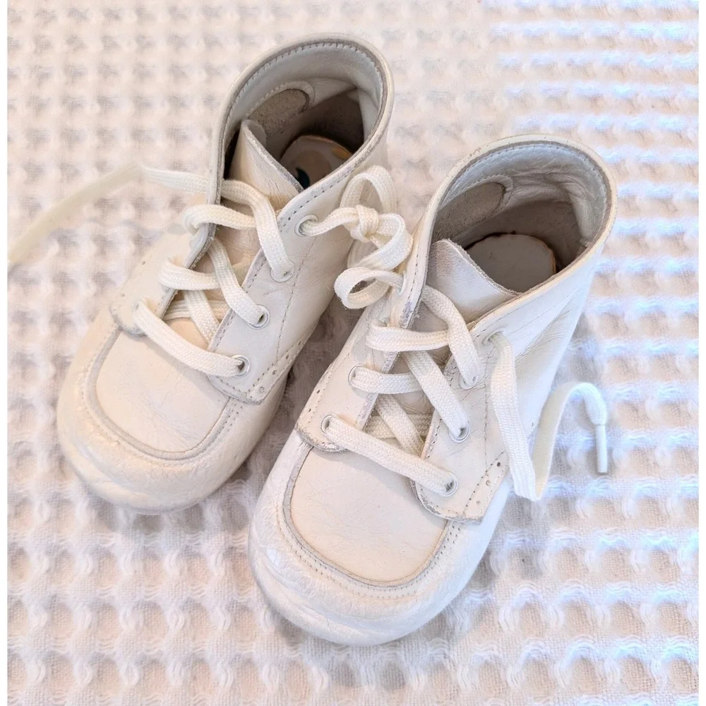Vintage Baby Leather Shoes White Lace Up Infant Size 5 Christening Baptism